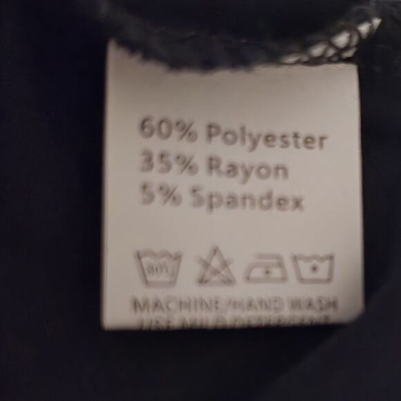 Women's Size XL Barbie TShirt Come on Barbie Lets Go Party Graphic Tee Shirt NEW - Picture 7 of 9